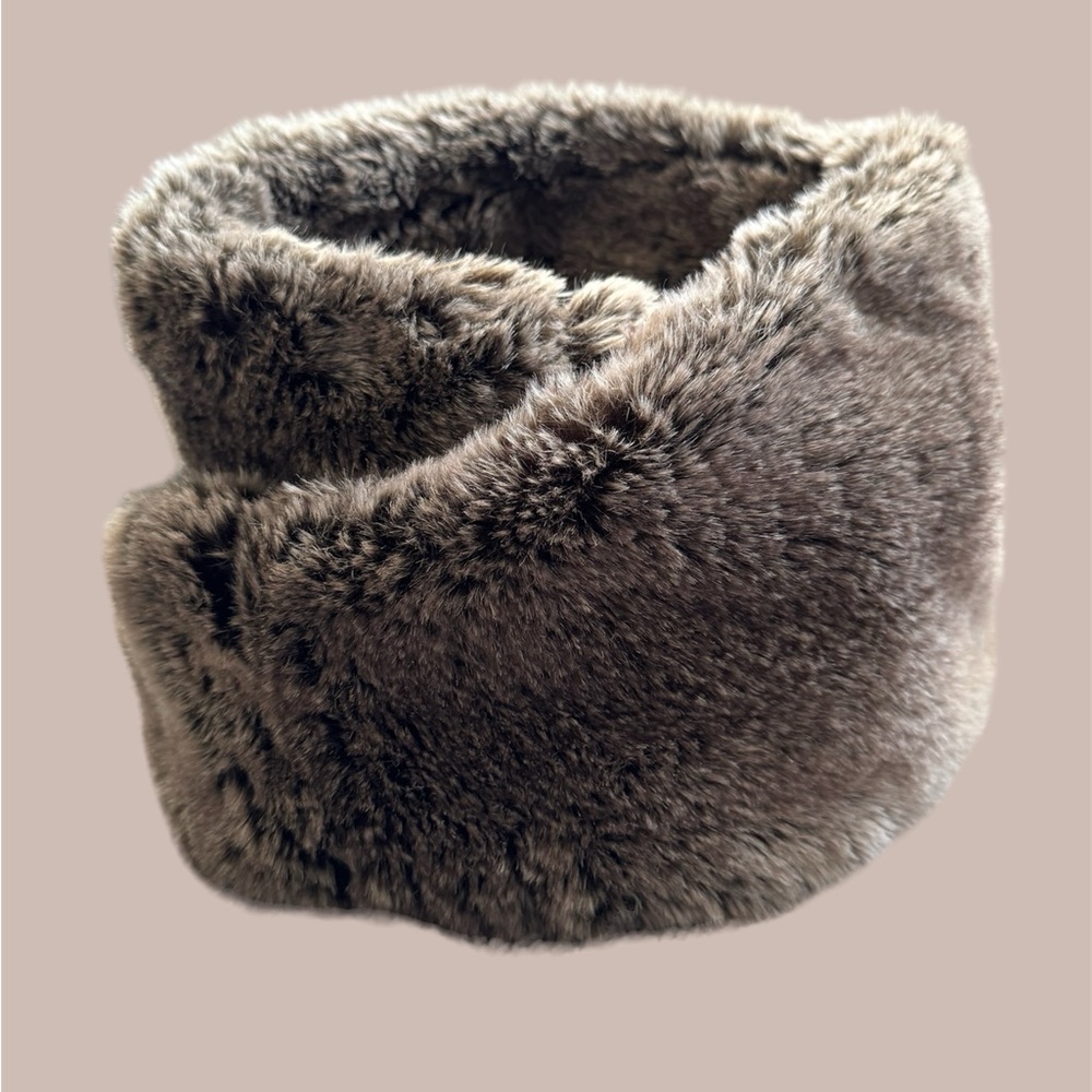 NWT Ann Taylor faux fur infinity stole/scarf neck warmer